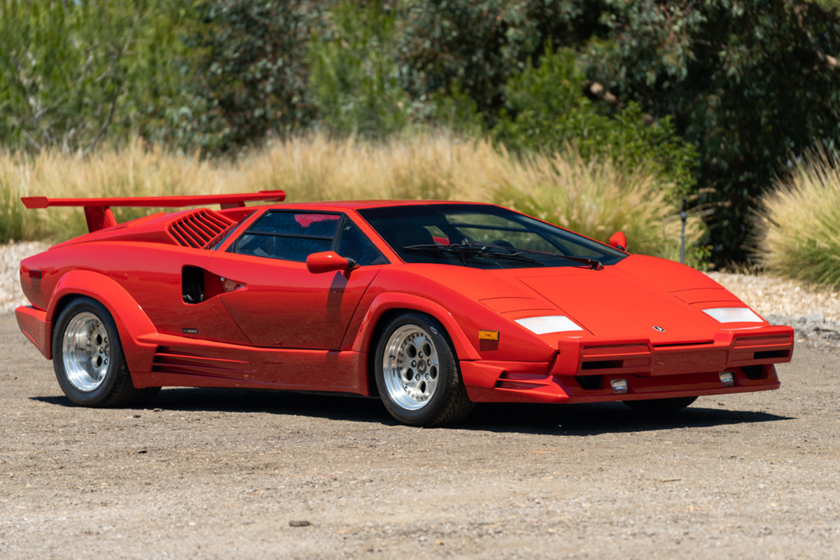 1989 Lamborghini: A Year That Defined Italian Supercar Legacy